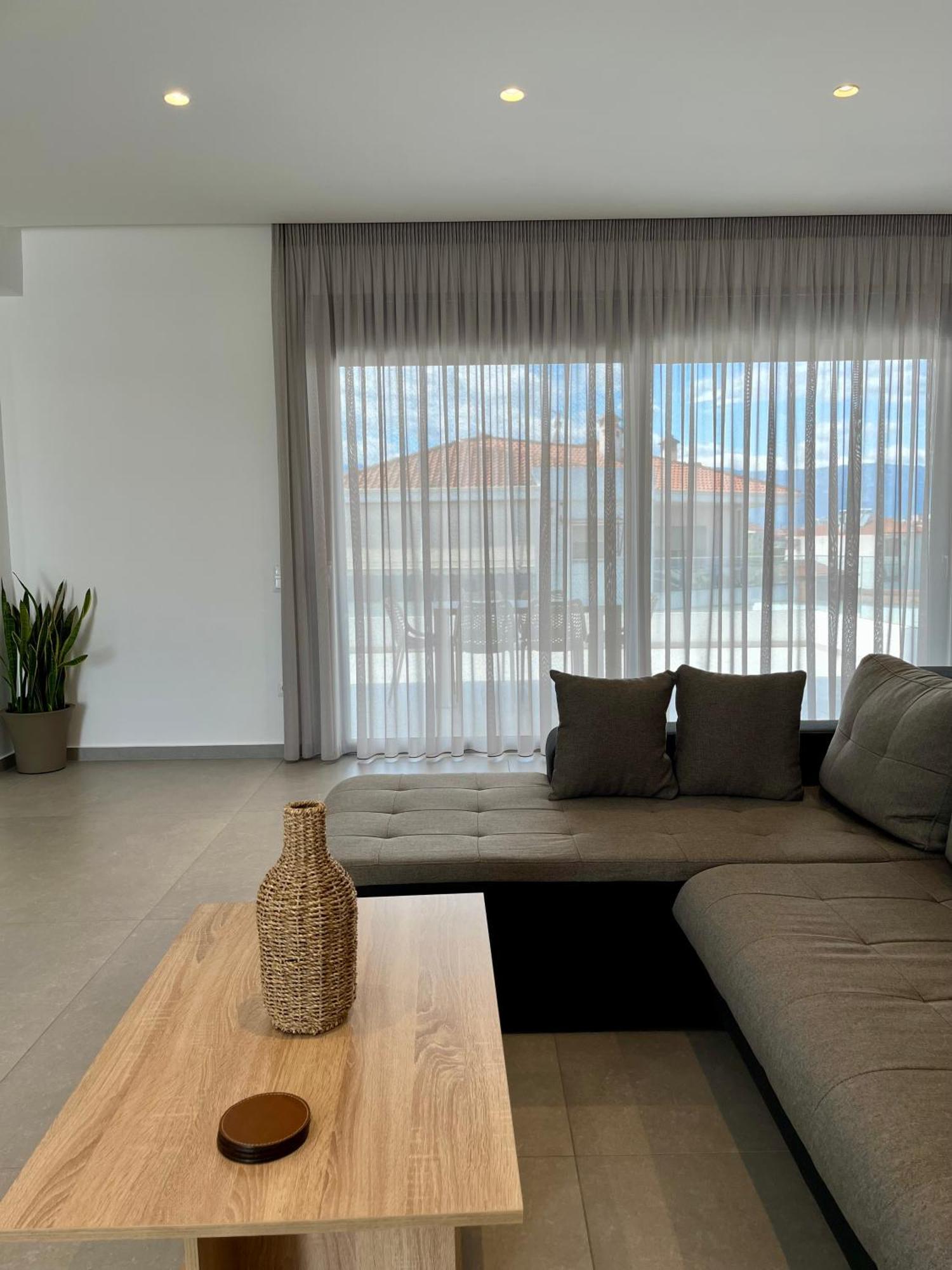 White Luxury Apartment Tríkala Exterior foto